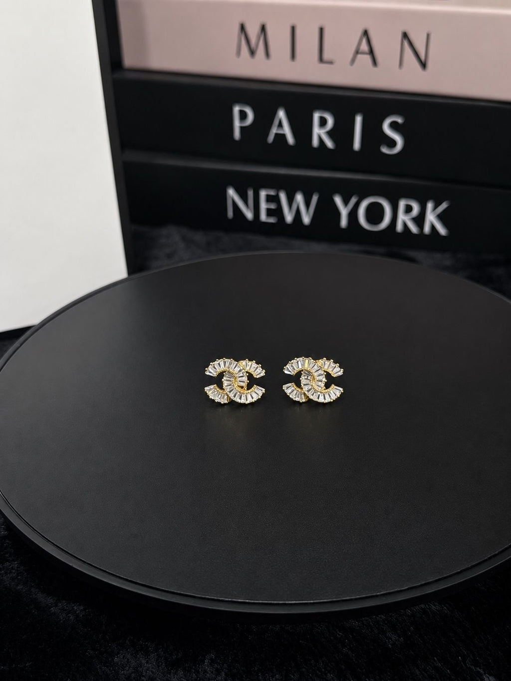 CC RADIANT HALO STUD EARRINGS