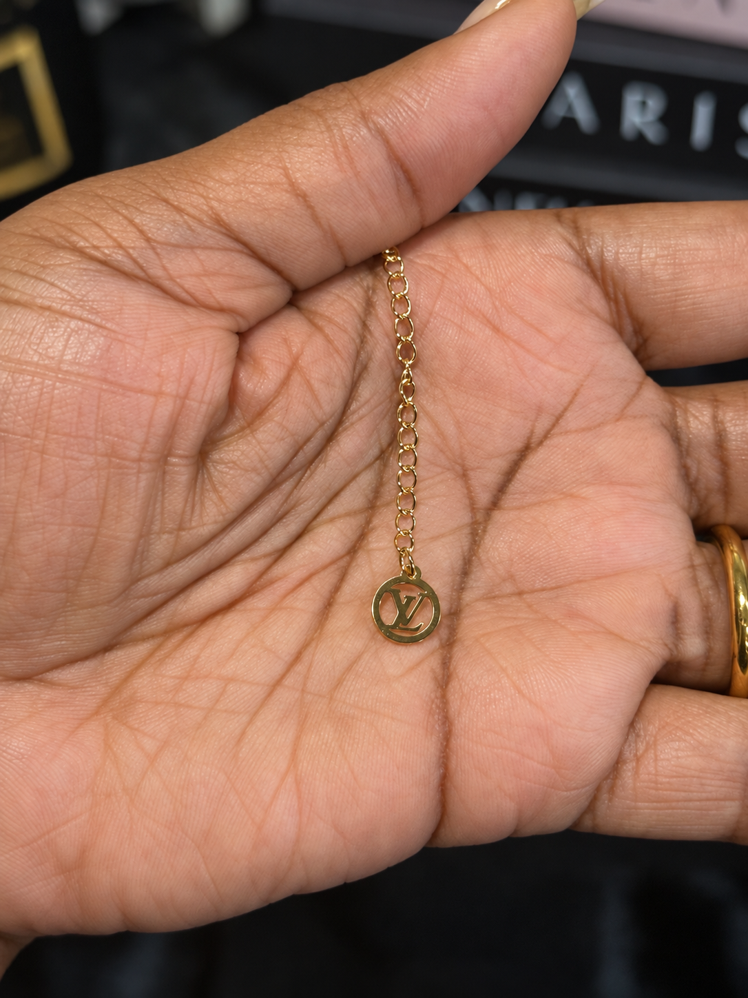LV MONOGRAM CLOVER BRACELET additional image