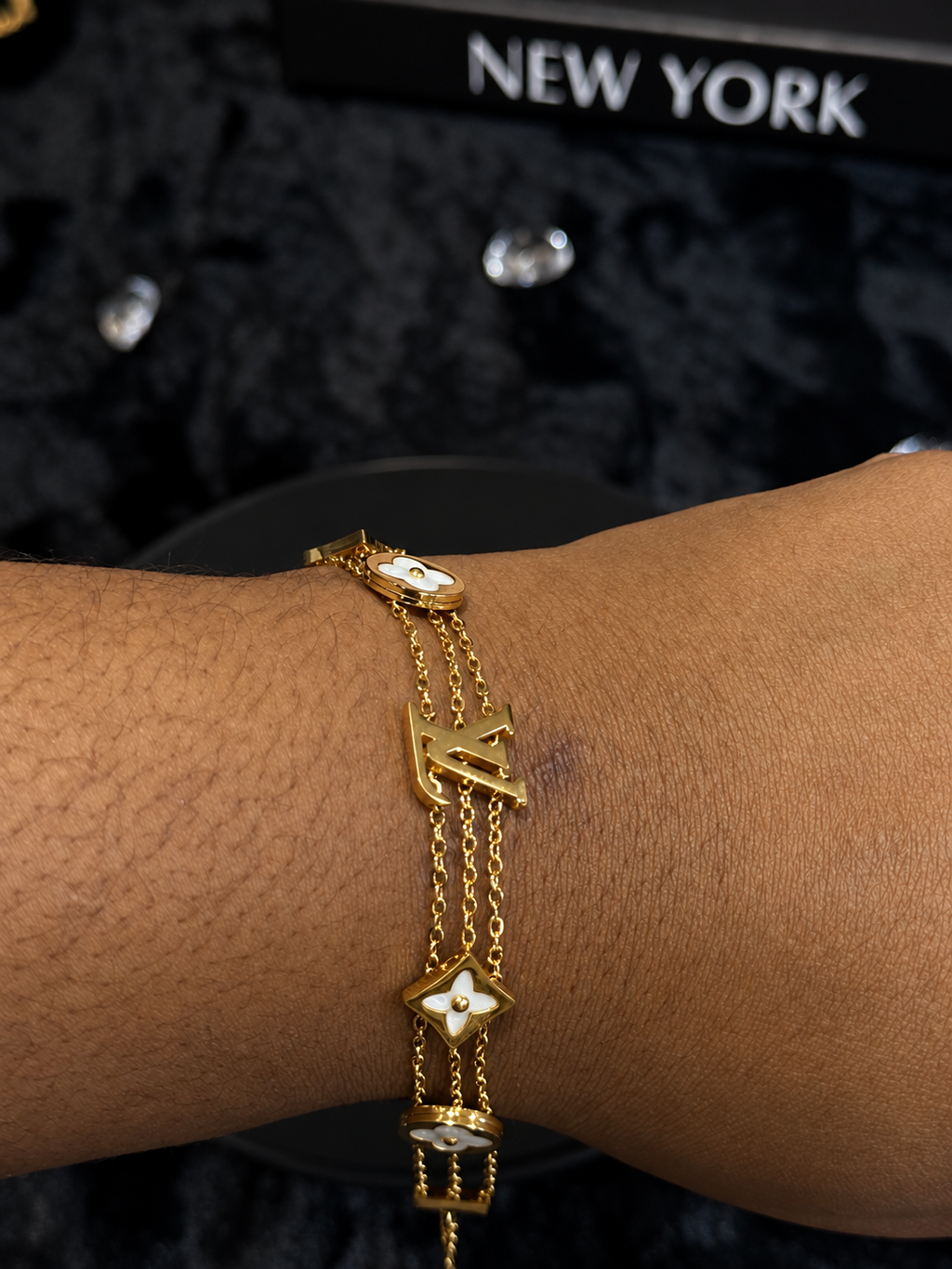 LV FLEUR TRINITY BRACELET additional image