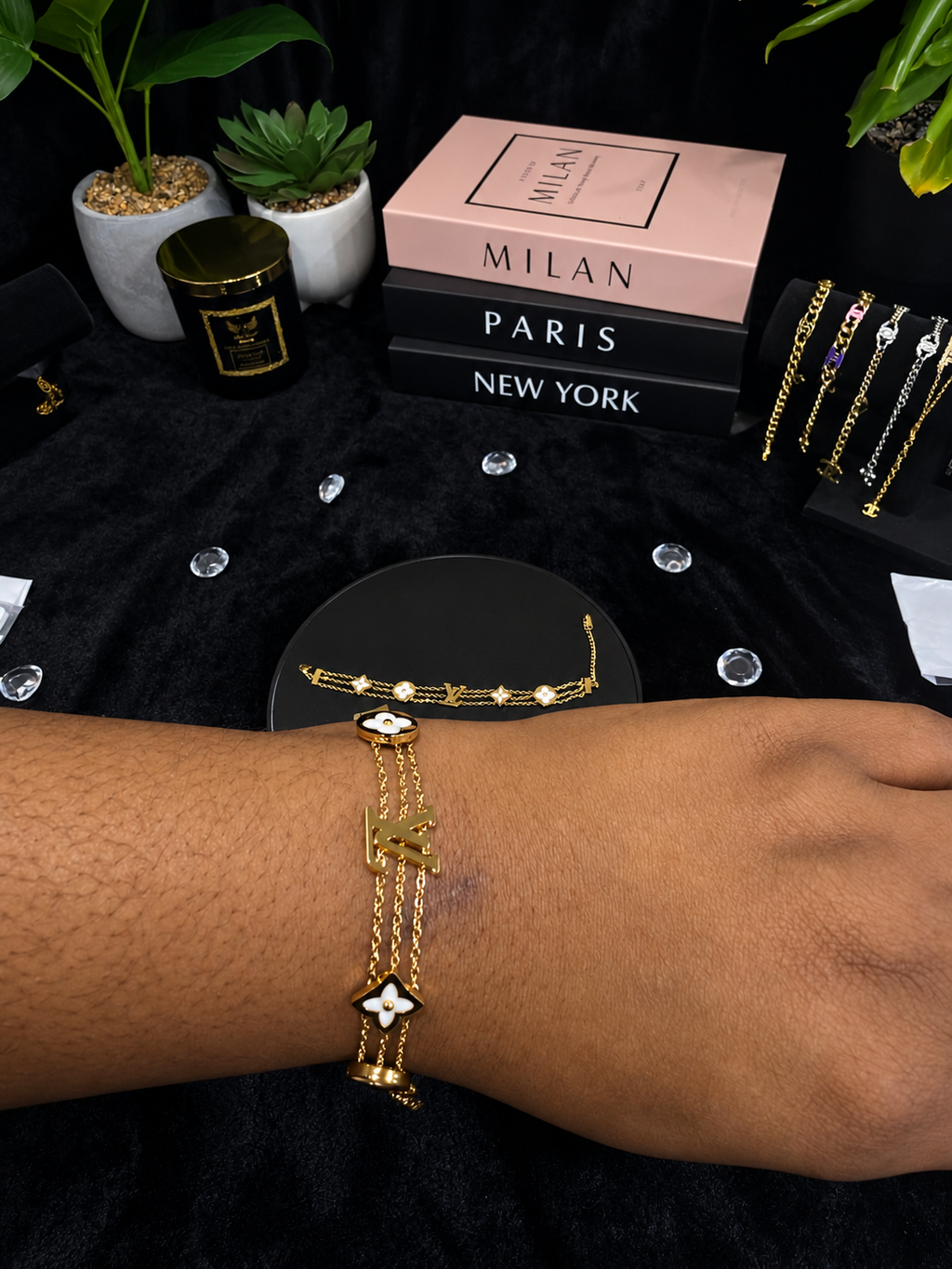 LV FLEUR TRINITY BRACELET additional image