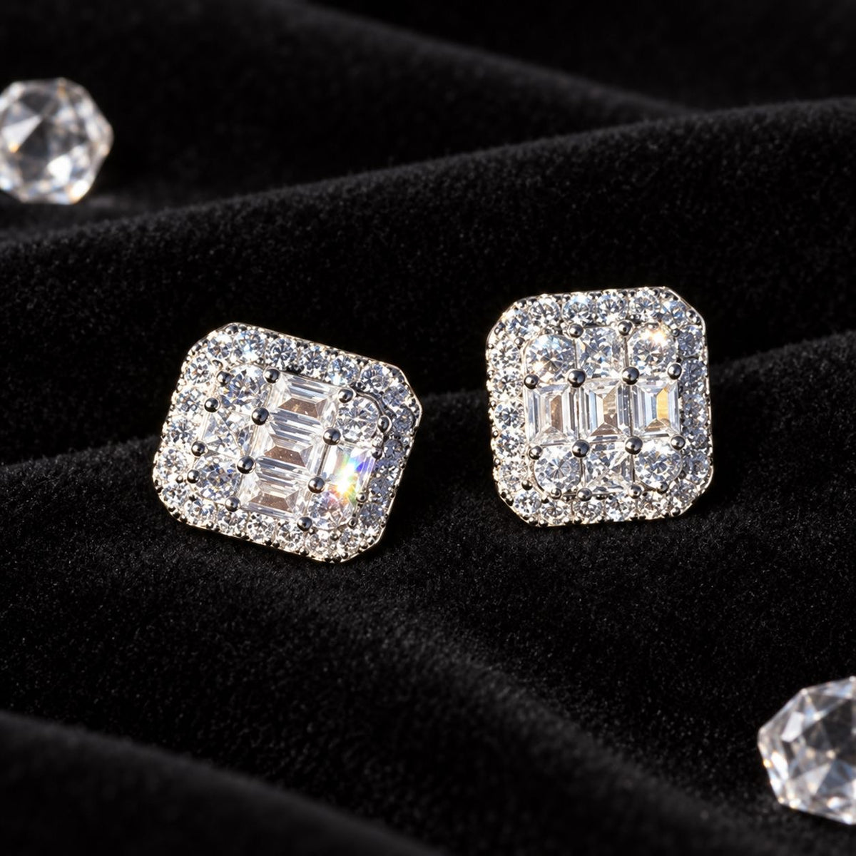 The Diamond Frame Stud Earrings